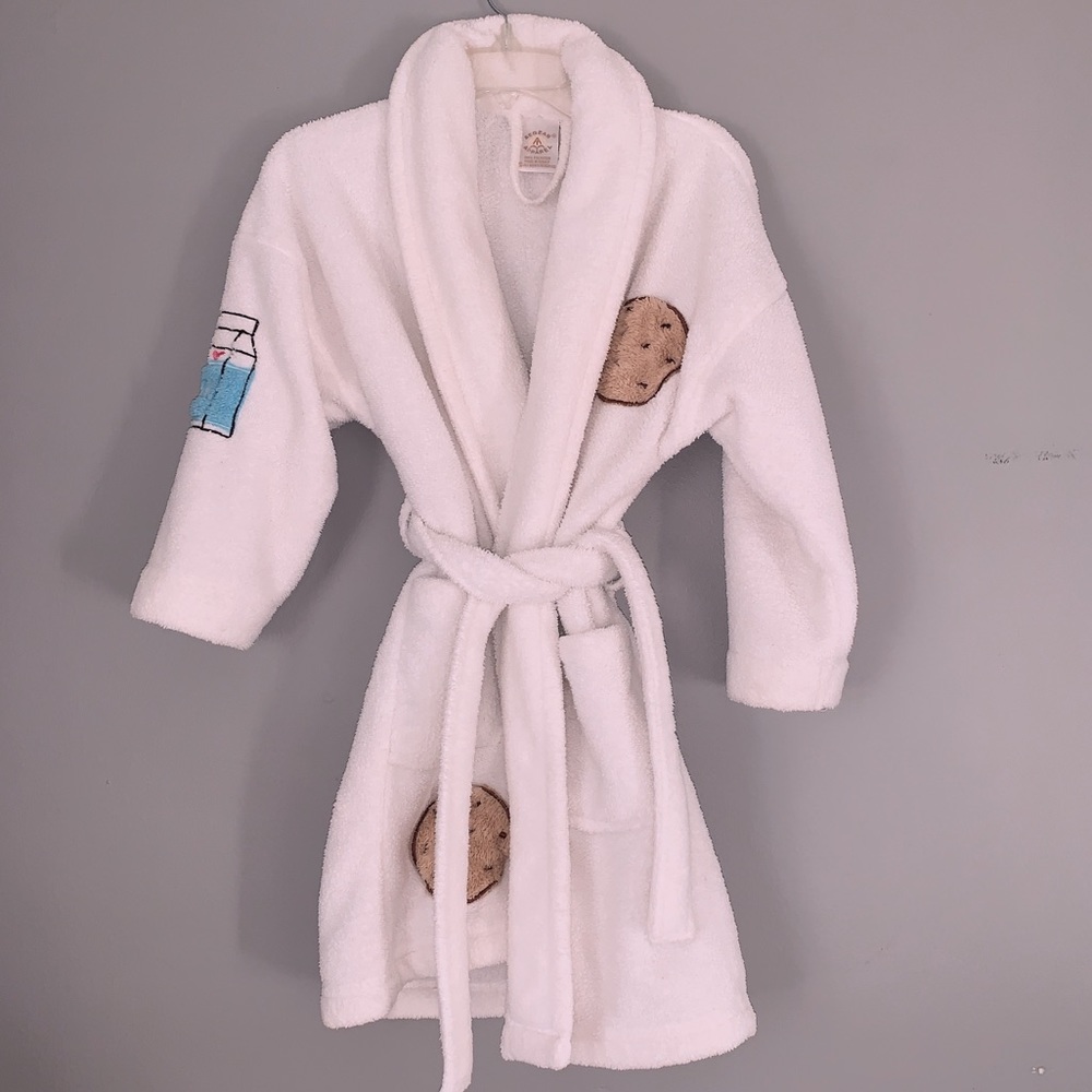 White milk and cookies robe